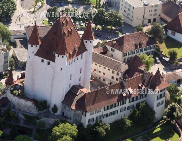 Thun Castle