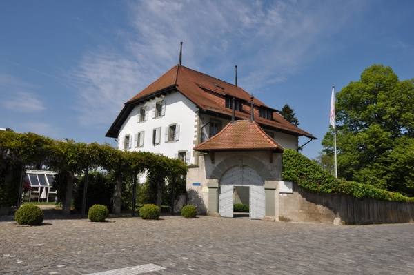 Givisiez Castle
