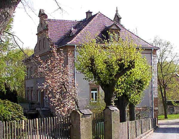 Semmichau Manor
