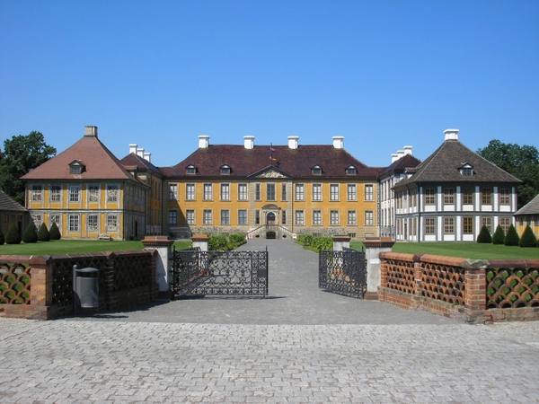 Oranienbaum Castle
