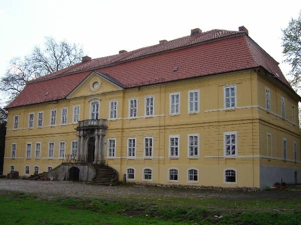 Pietzpuhl Castle