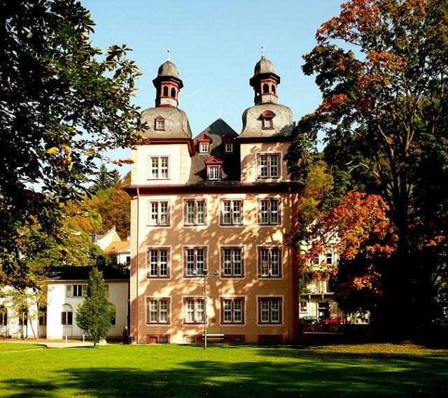 Karlsburg Castle