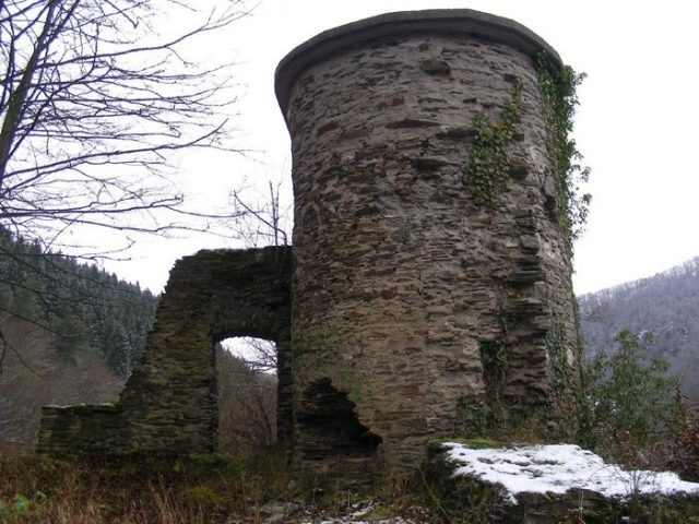 Geroldstein Castle (Ruin)