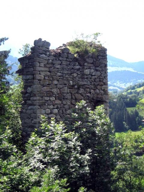 Grüneck Castle (Ruin) (Ilanz)