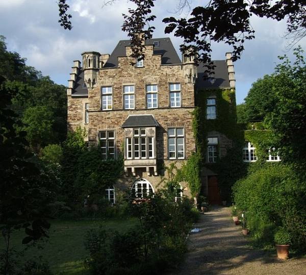 Ariendorf Castle