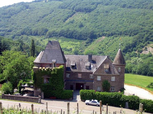 Marienlay Castle (Morscheid)