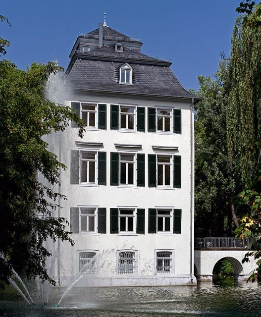 Holzhausen Castle (Frankfurt)