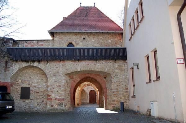 Fortress Rüsselsheim