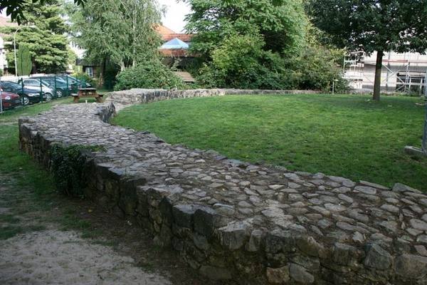 Bommersheim Castle (Ruin)