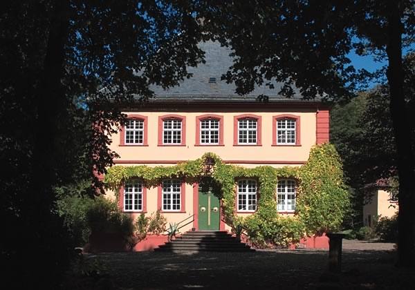Krähberg Castle (Ober-Sensbach)