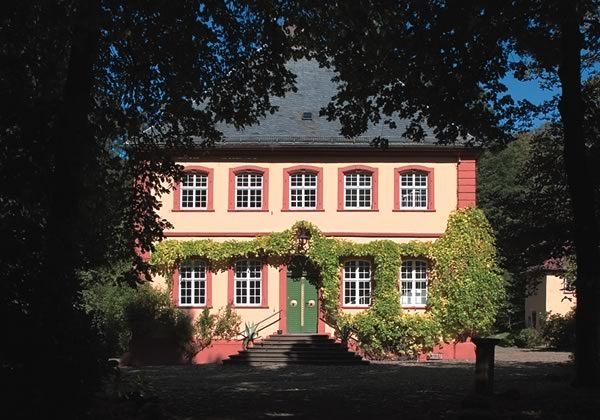 Krähberg Castle (Ober-Sensbach)