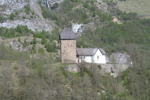 Surcasti Castle (Ruin)