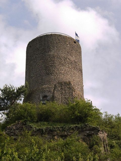 Vetzberg Castle (Ruin)