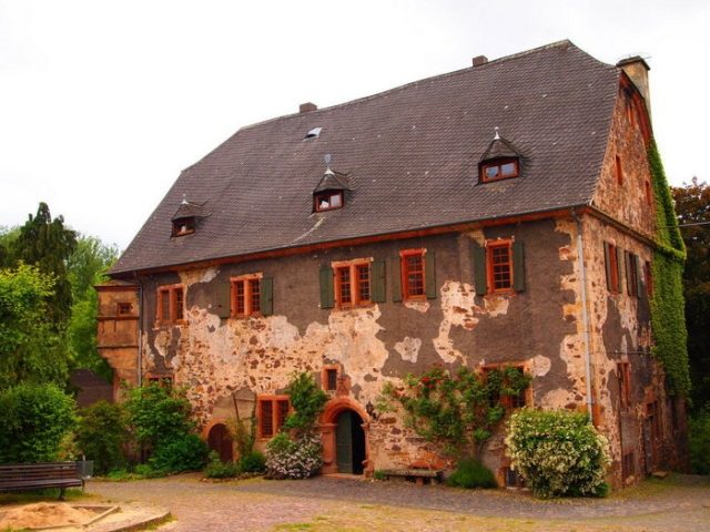 Friedelhausen Manor (Lollar)