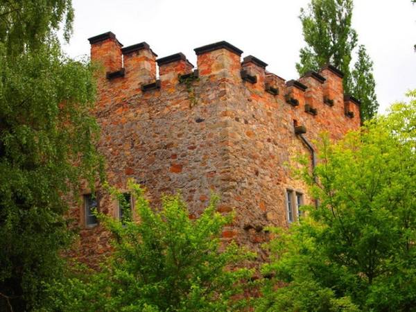 Treis Castle