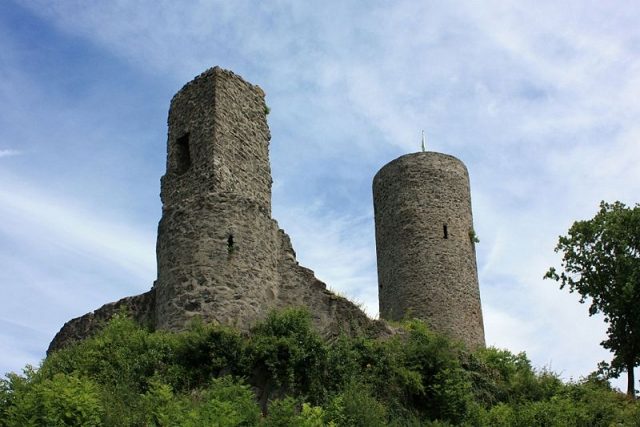 Merenberg Castle (Ruin)