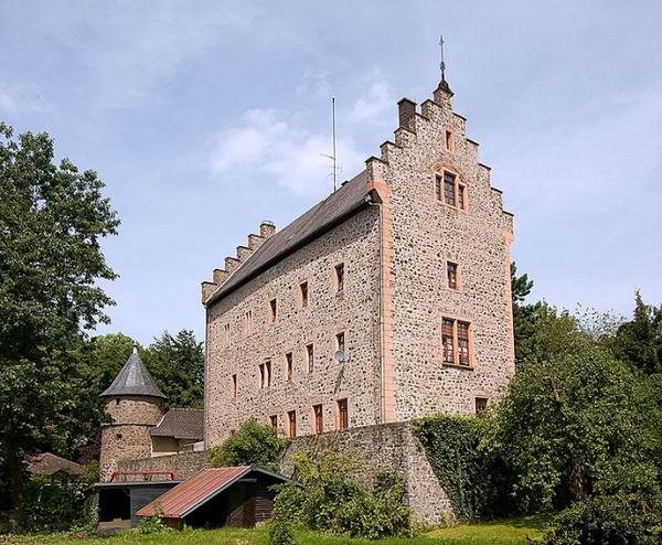 Eppensteiner Schloss (Schotten)