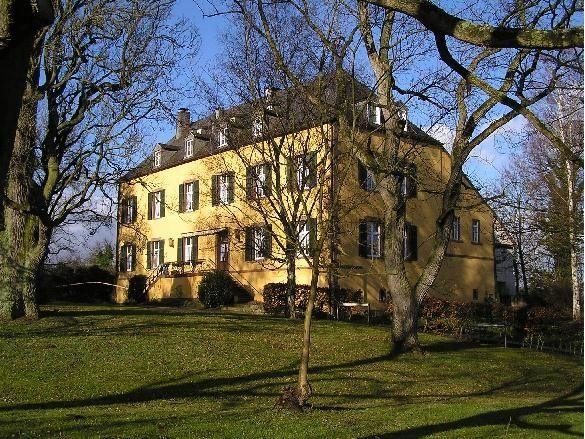 Landau Castle