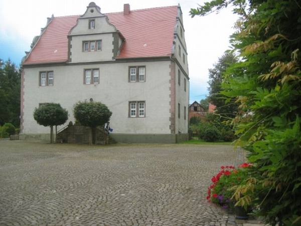 Kleinvach Manor