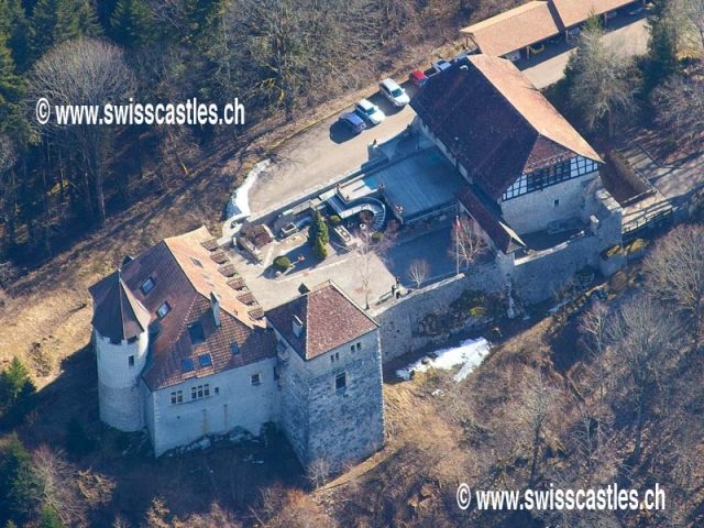 Môtiers Castle