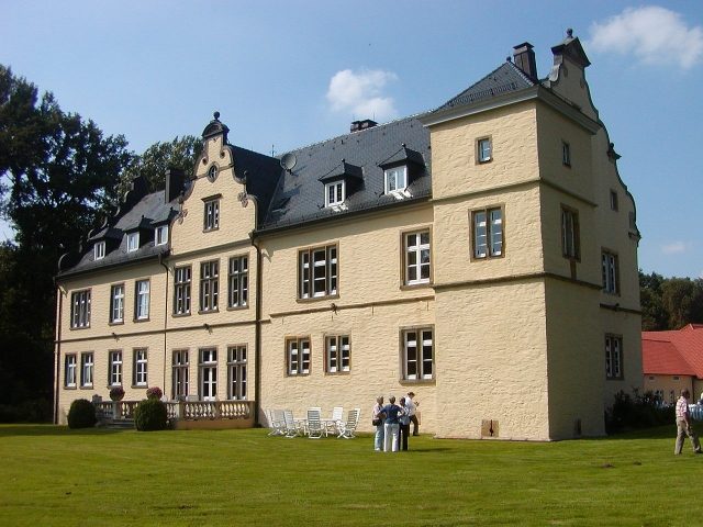 Crollage Castle (Holzhausen)