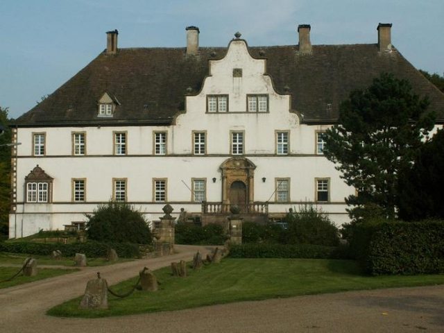 Schloss Wehrden