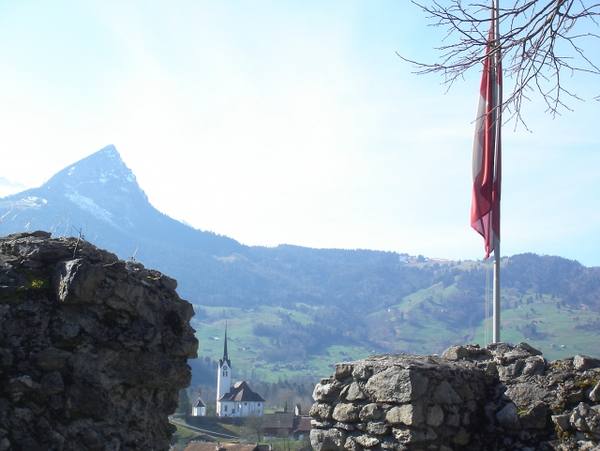 Rudenz Castle (Ruin)