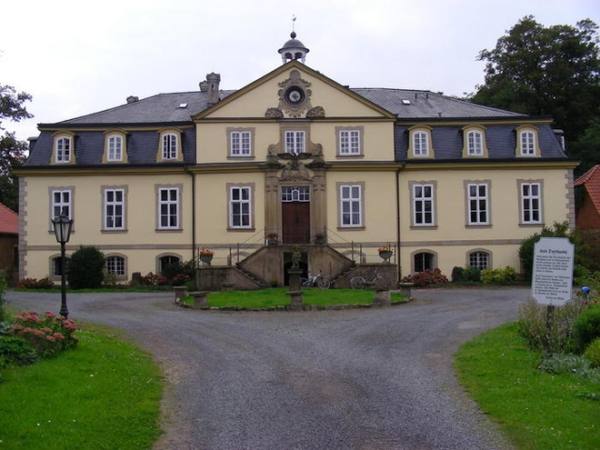 Exten Manor