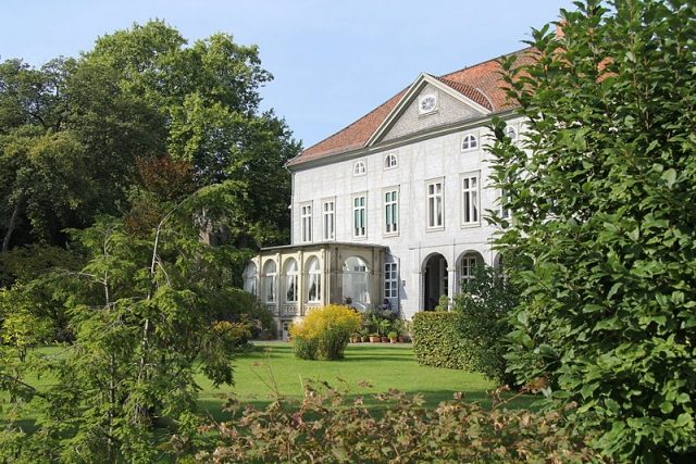 Bevernsches Castle