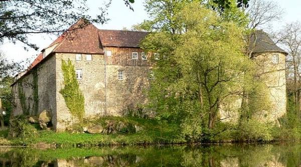 Neuhaus Castle