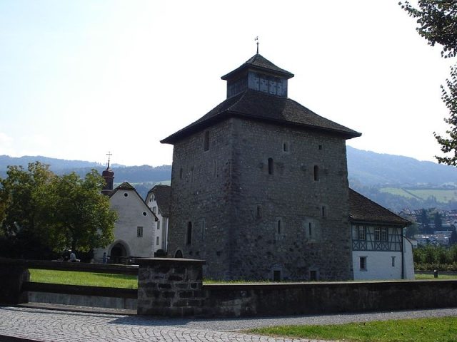 Pfaffikon Castle