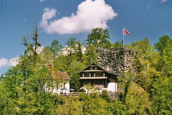 Schwanau Castle (Ruin) (Lauerz)