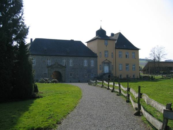 Amecke Castle