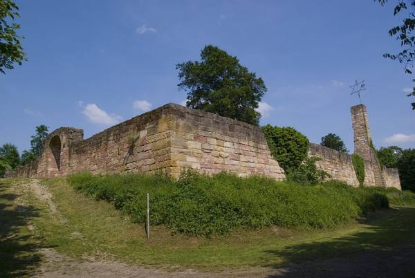 Lauterburg Castle (Ruin)