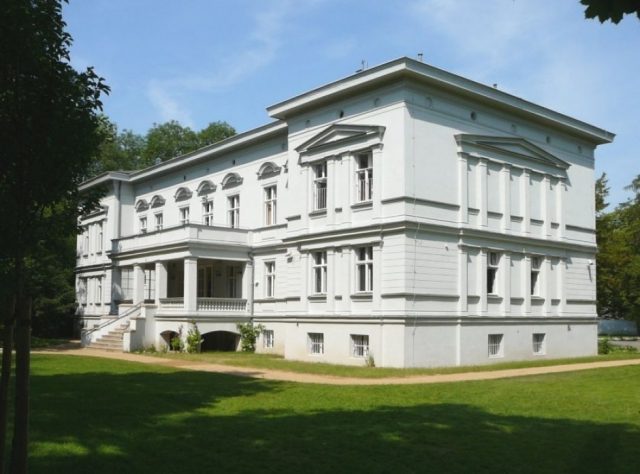 Amalienhof Manor