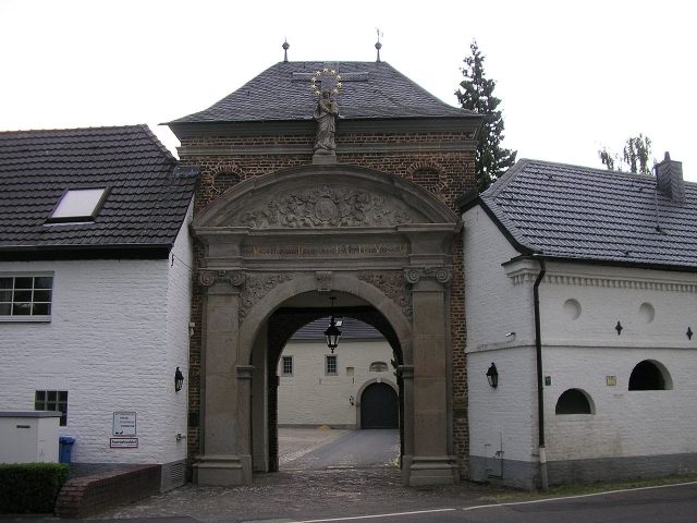 Eppinghoven Abbey (Holzheim)