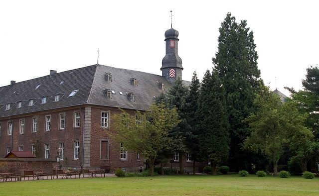 Nikolauskloster (Jüchen)