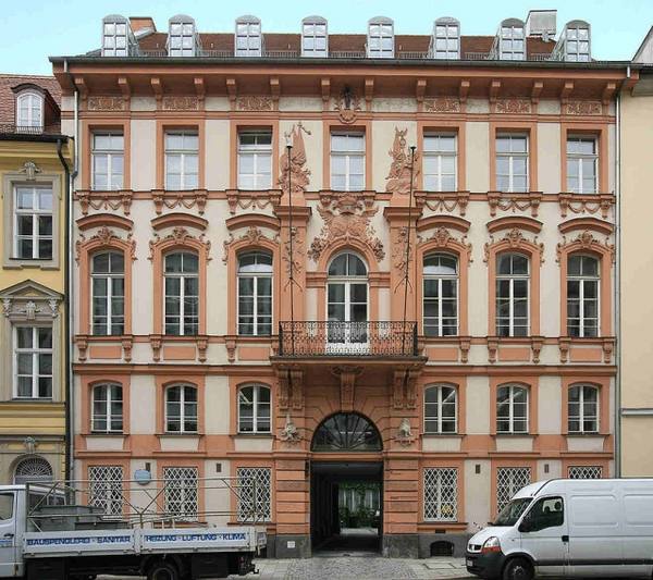 Gise Palace