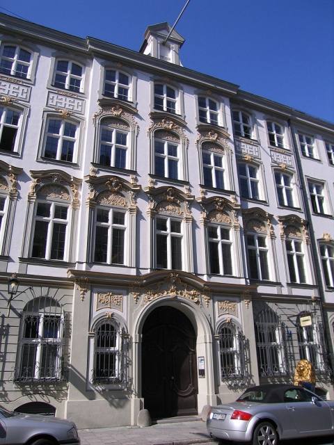 Lerchenfeld Palace