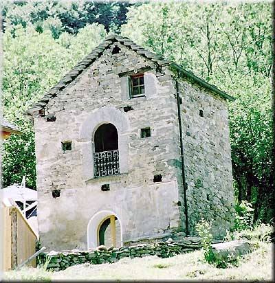 Torre di Lorenzanes (Castle) (Corzoneso)