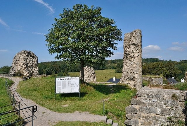Kronenburg Castle (Ruin)