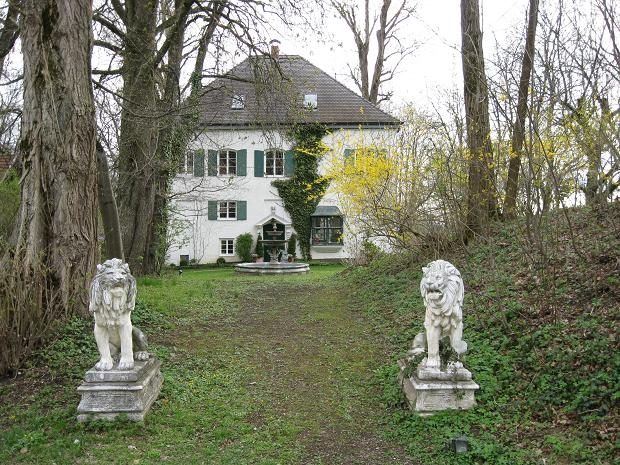 Ottenburg Castle