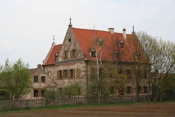 Almoshof Castle
