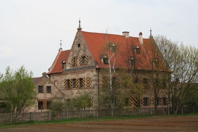 Almoshof Castle