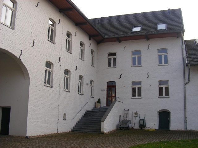 Rosenberg Manor