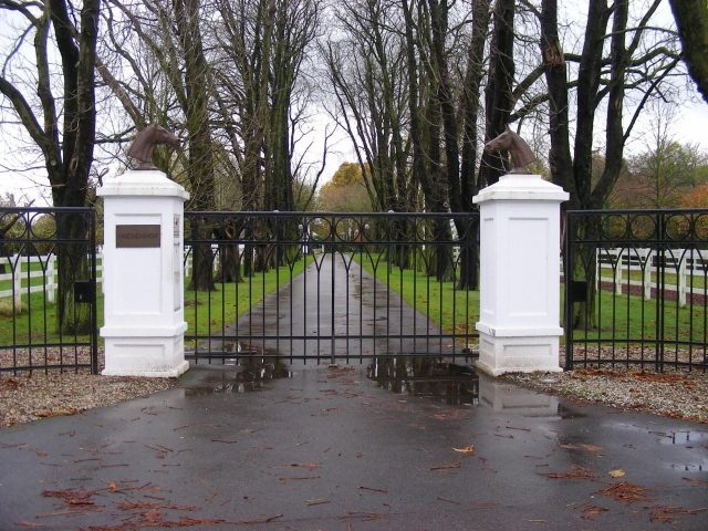 Herrenhaus Wiesenhof (Krefeld)