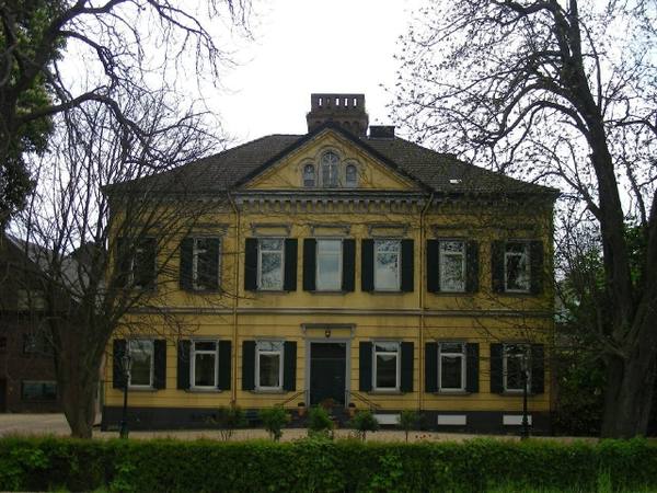 Burg Niederbolheim (Sophienhöhe)