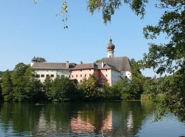 Höglwörth Abbey
