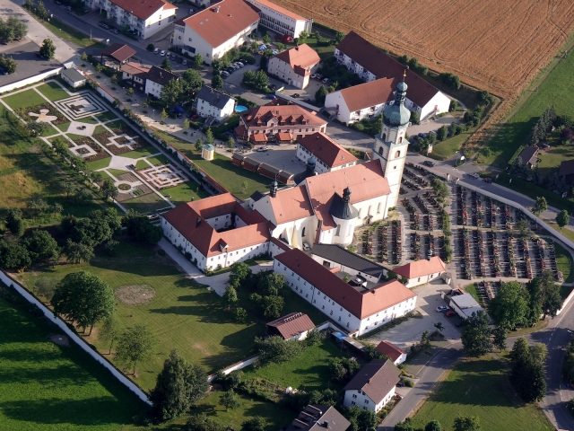 Neukirchen Abbey