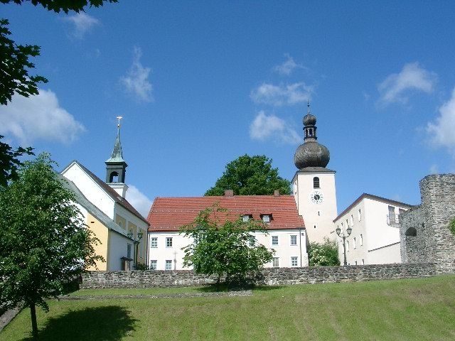 Neukirchen Castle
